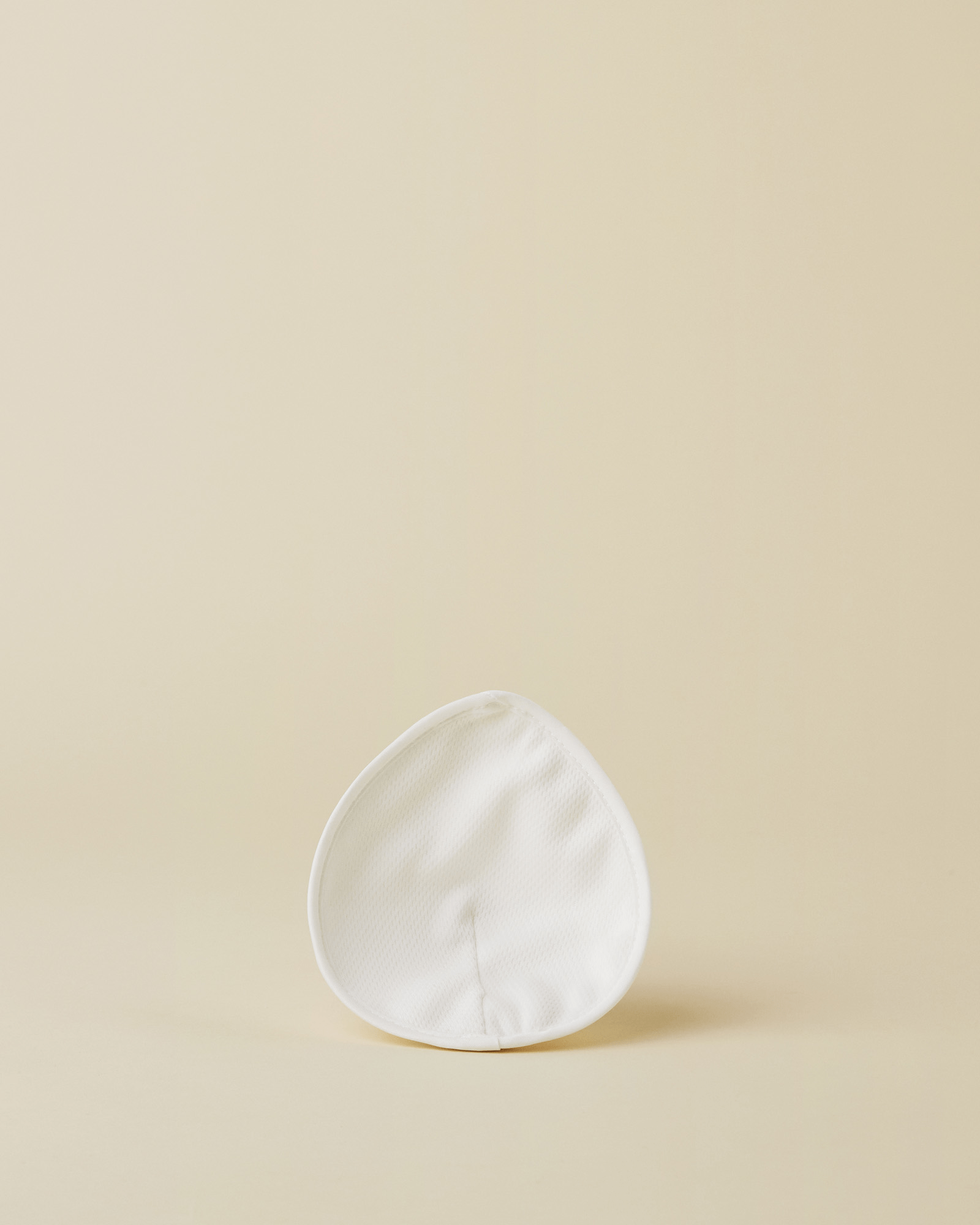 et genanvendeligt dråbeformet ammeindlæg fra momkind