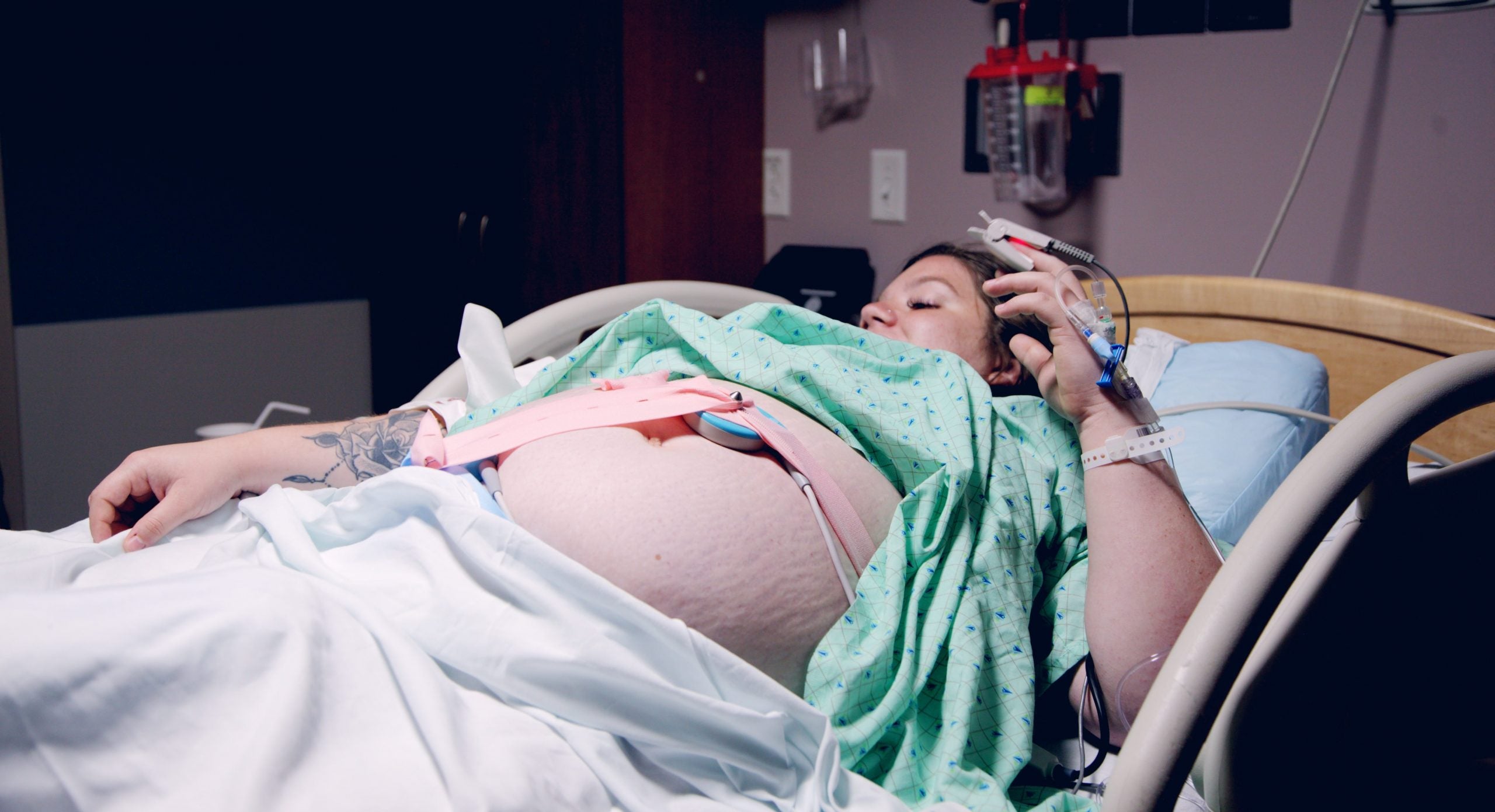 hvor ondt gør det at føde og have veer